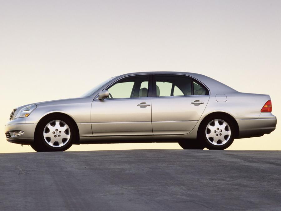  Lexus LS430 2000 года  (фото 2 из 16)
